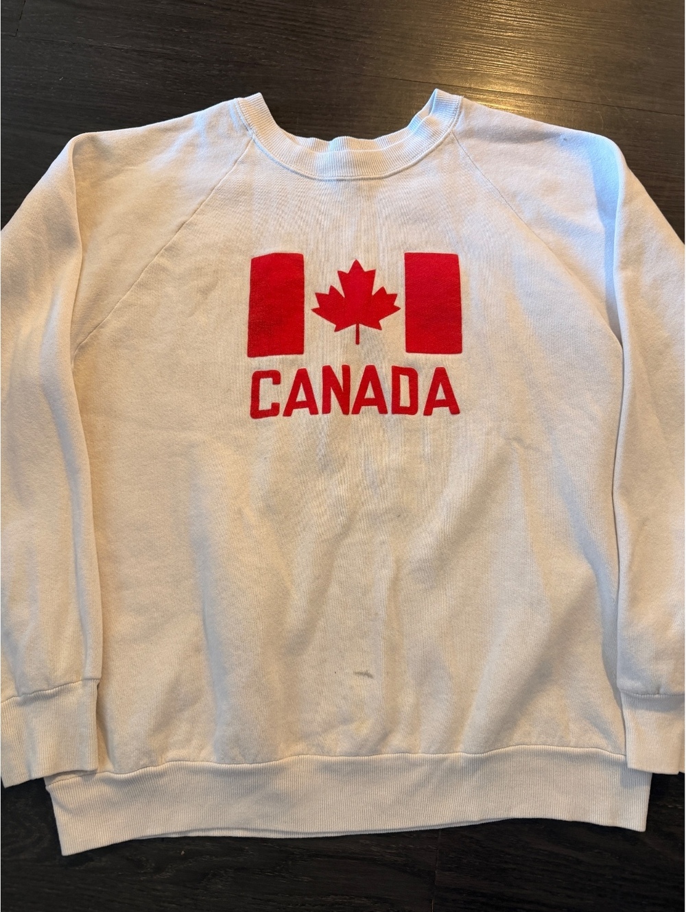 Vintage Fruit of the Loom Canada Flag Crewneck M